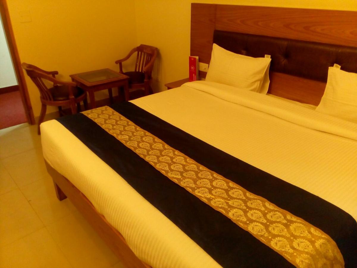 Red Carpet Hotels Noida Exterior foto